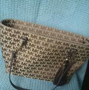 Michael Kors purse